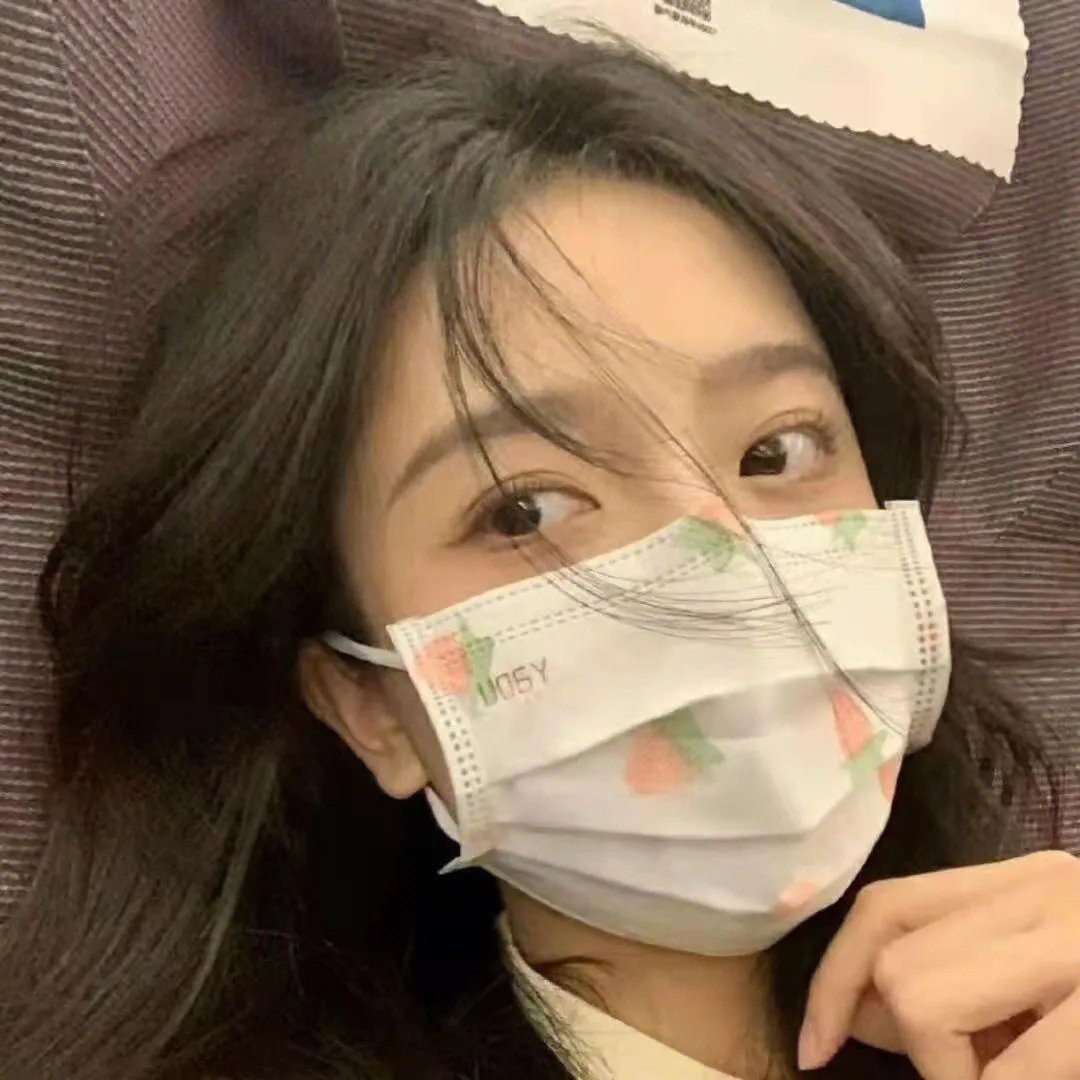 埃莱扎·施莱辛格：战妆